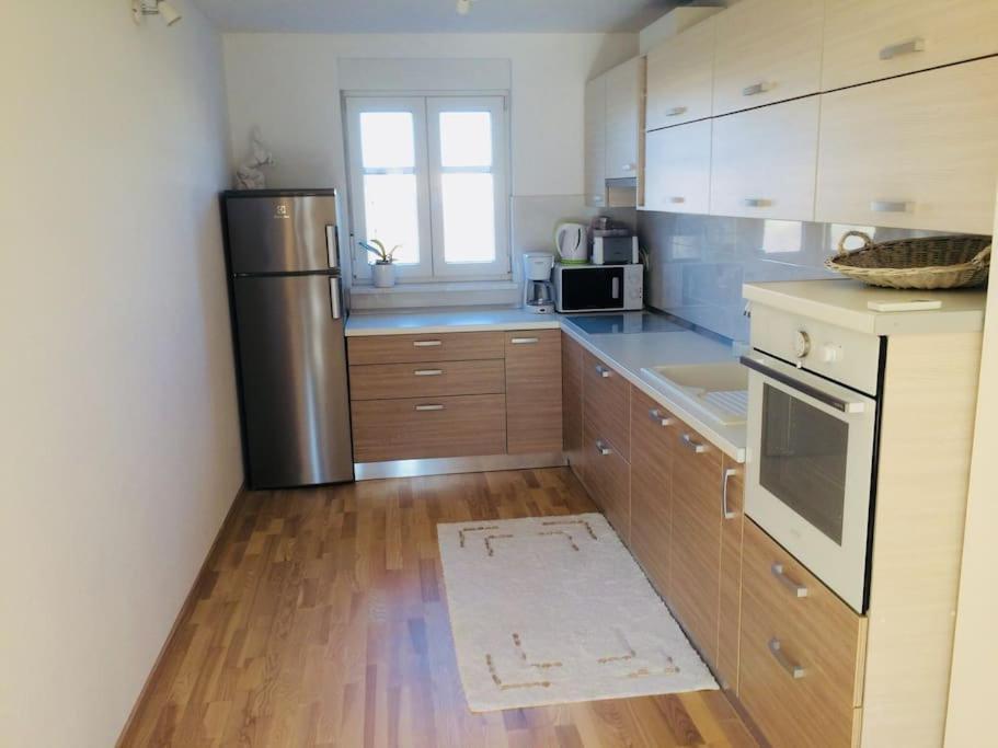 Liam Apartment Пула Екстериор снимка