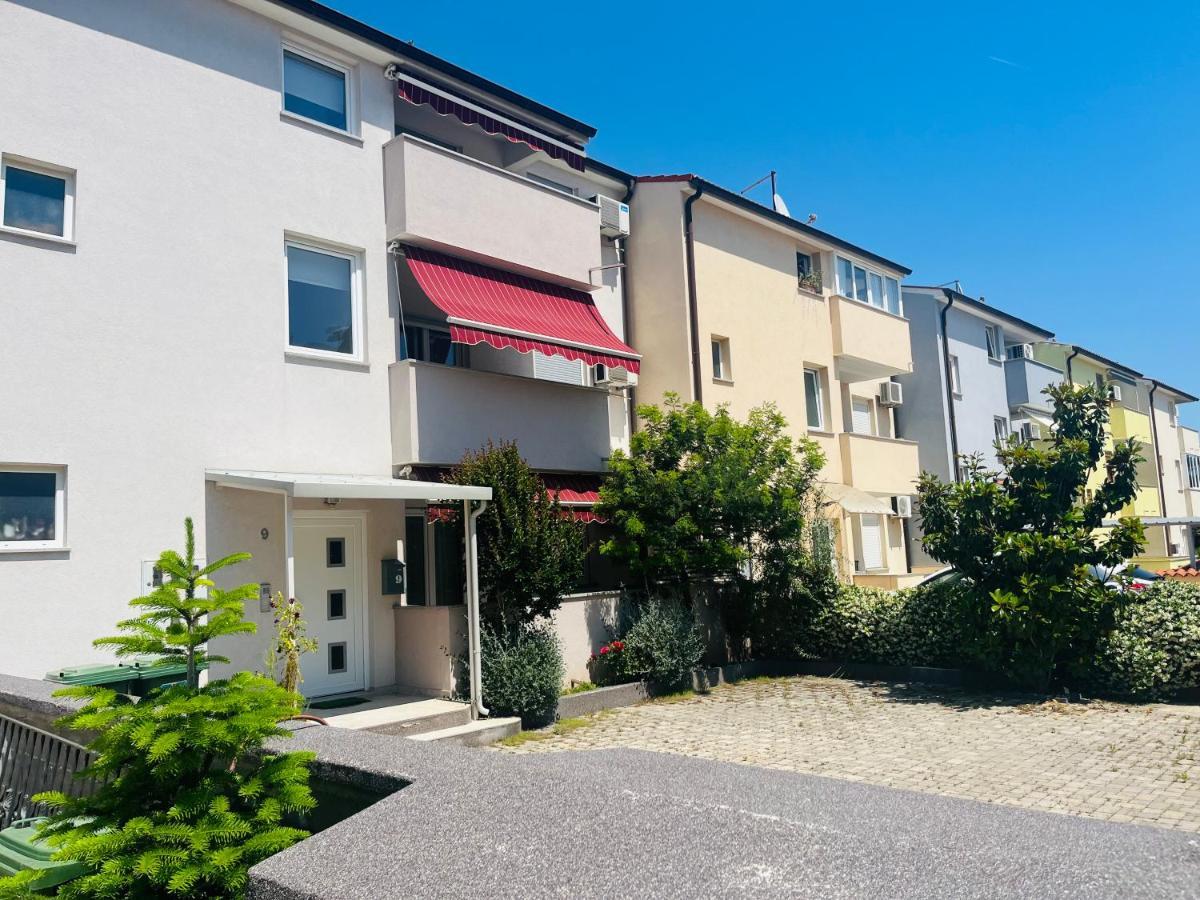 Liam Apartment Пула Екстериор снимка